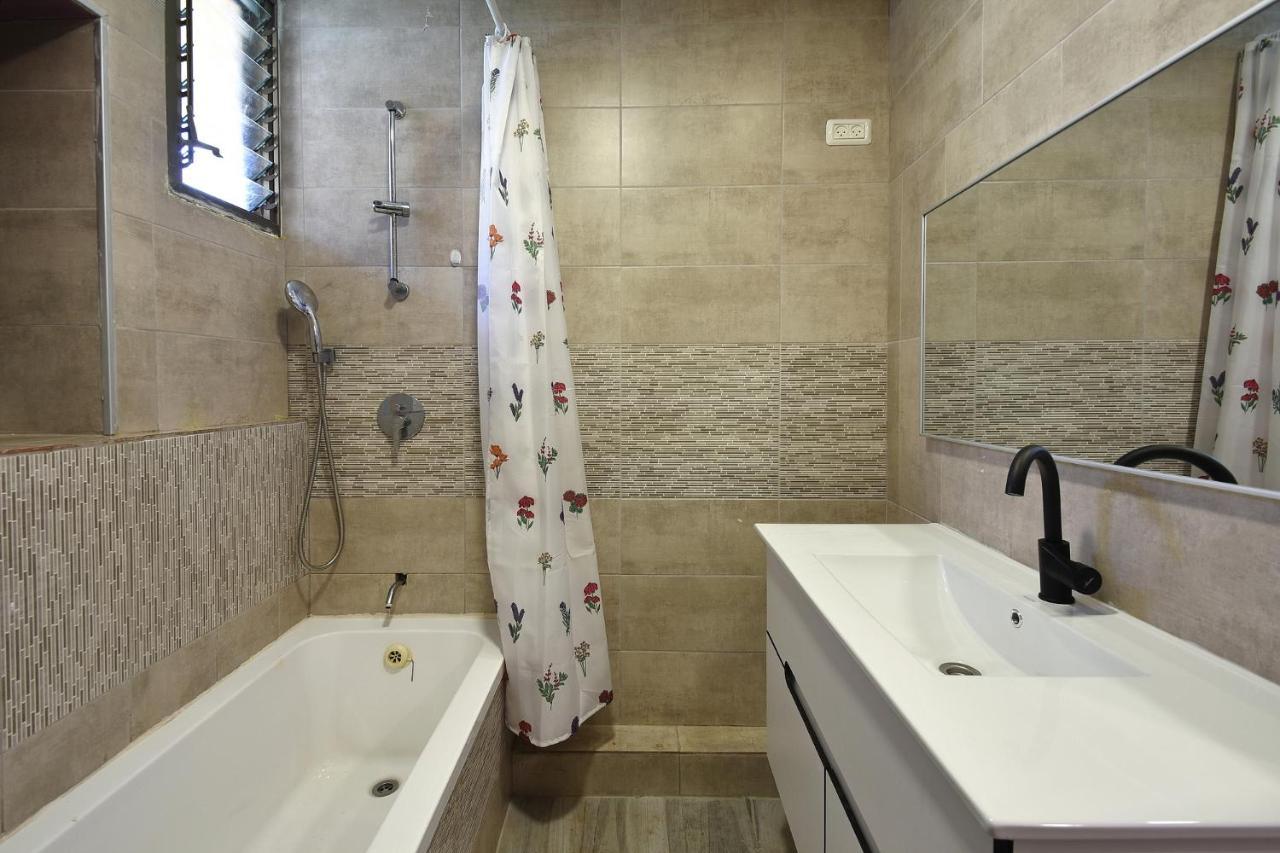 Levication 2 Bedrooms Pool&Jacuzzi Тиверіада Екстер'єр фото
