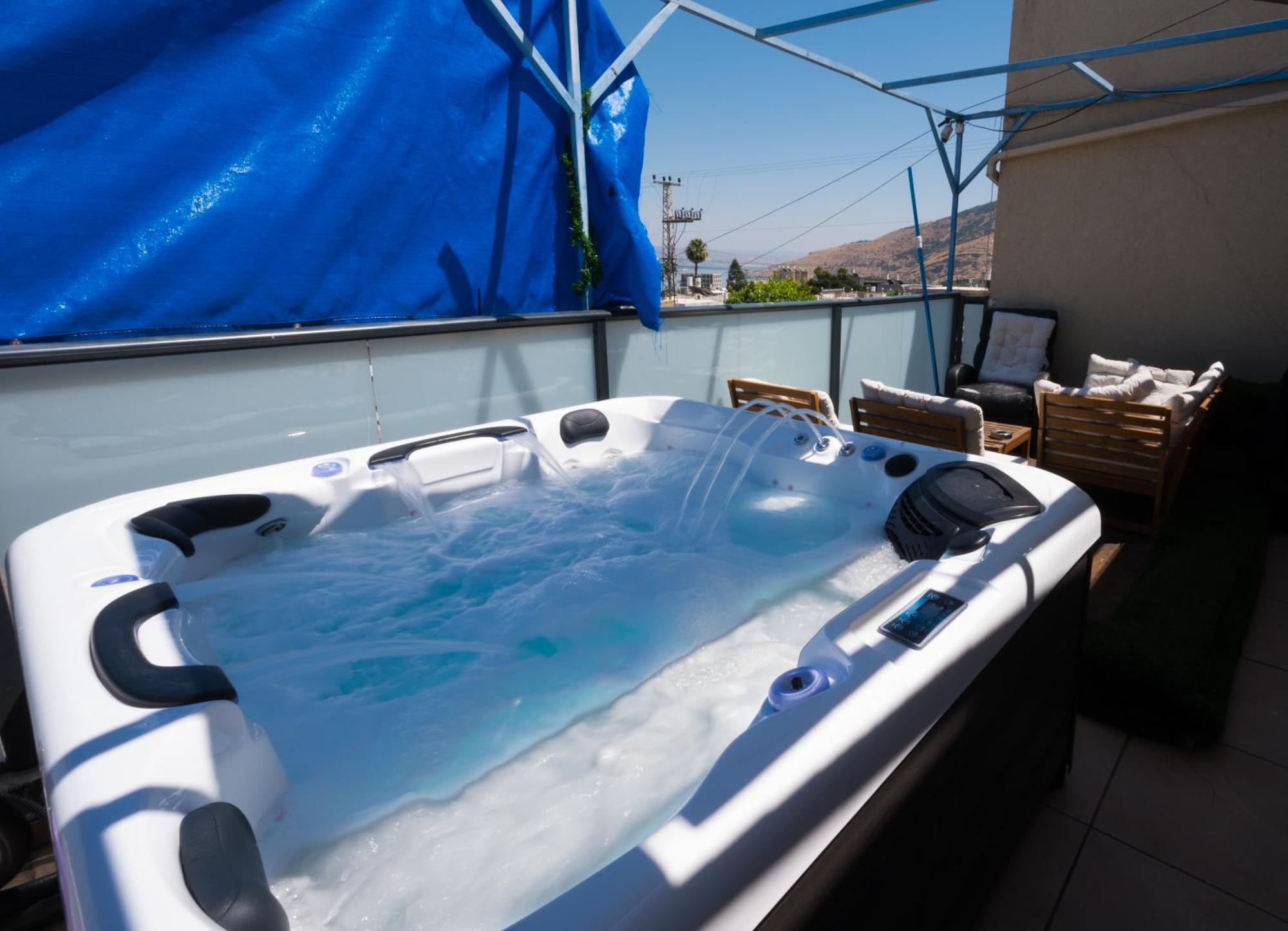 Levication 2 Bedrooms Pool&Jacuzzi Тиверіада Екстер'єр фото